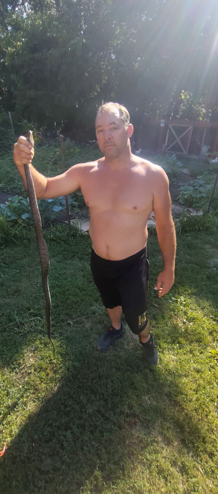 Deadly Motorcycle Crash Claims Life of Rider Josh Wood: Kansas City Authorities Investigate.