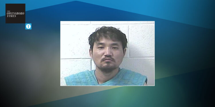 Tragic Highway Incident: Wrecker Technician Killed After Being Struck by Semi-Truck on I-165.