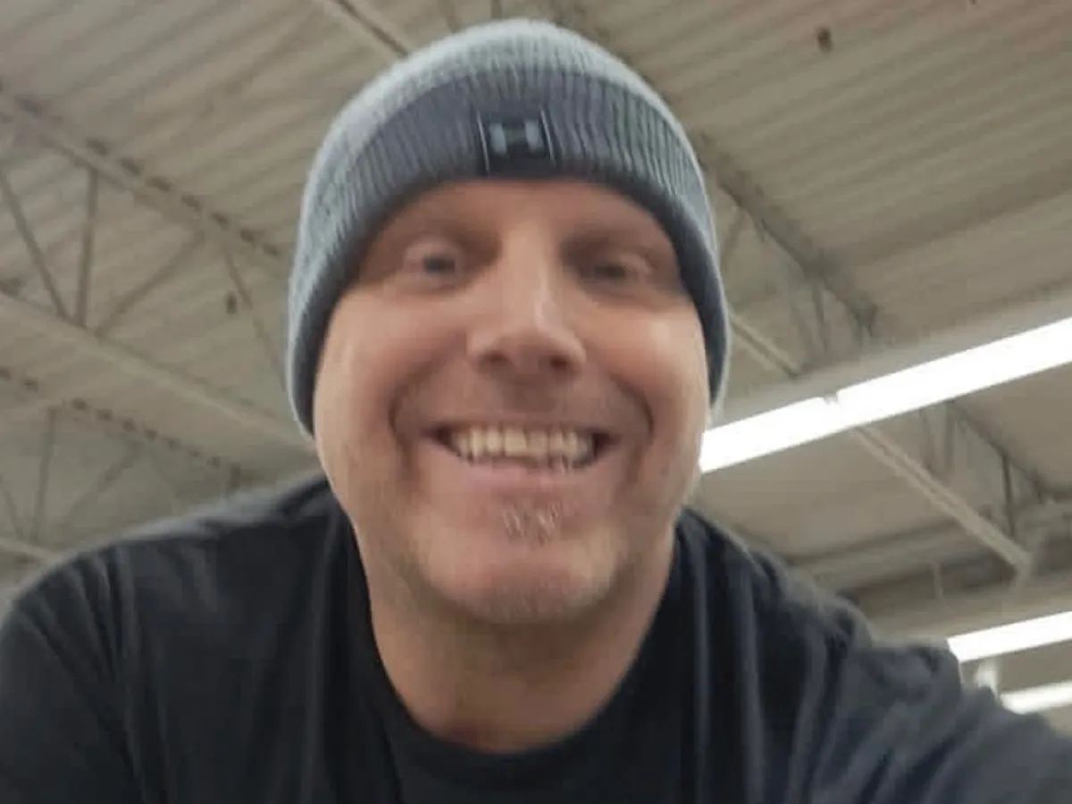 Gone Too Soon: Honoring Brad’s Life and Rallying Support for His Children After Sudden Loss.